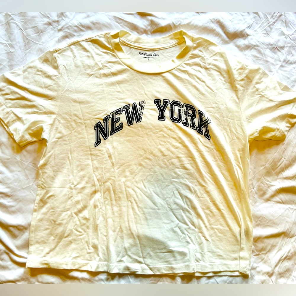 Women crop top